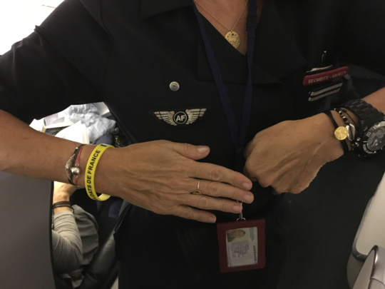 Soutenez nos soldats et leur famille ! Soutenez nos soldats et leur famille !