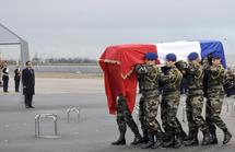 Cérémonie d’hommage aux soldats français décédés au Gabon
