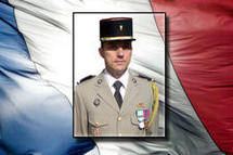 30/08/2010 : Un soldat français tué dans un accident lors d'une intervention.