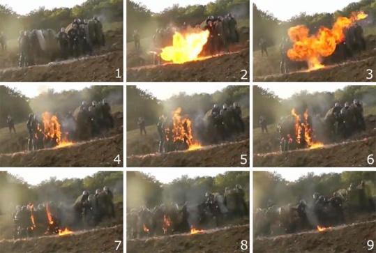 Photo apportant la preuve que les "manifestants" sont de "paisibles victimes" ! Photo apportant la preuve que les "manifestants" sont de "paisibles victimes" !