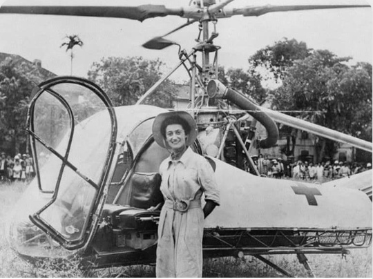 Livre hommage au Générale Valérie ANDRÉ - Recherche éditeur français Livre hommage au Générale Valérie ANDRÉ - Recherche éditeur français