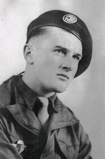 1954 : S/Ltn Gérard BOISBOUVIER 1er BEP, disparu à Dien-Bien-Phu (25 ans). 1954 : S/Ltn Gérard BOISBOUVIER 1er BEP, disparu à Dien-Bien-Phu (25 ans).